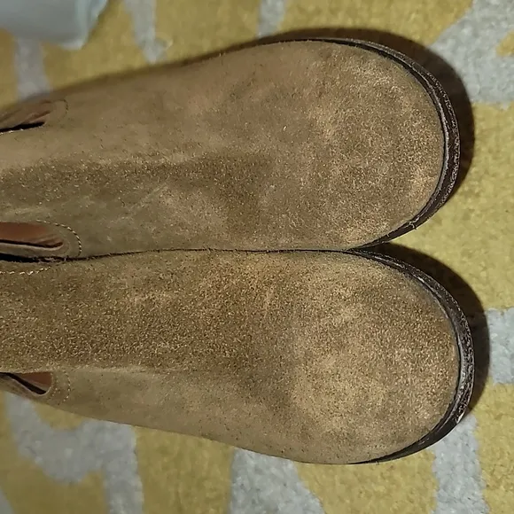 FRYE Meghan Toffee Brown Suede Leather Strappy Ankle Booties Boots 3” Heel 9.5B