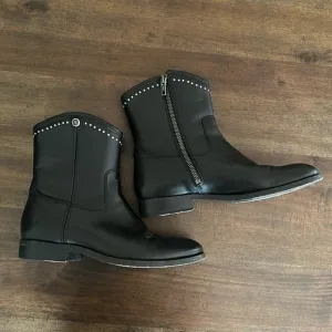 Frye Melissa Stud Short Boots Black Women Size 6 US $ 328