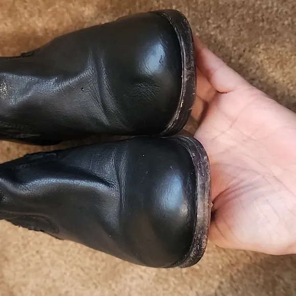 Frye Molly Gore Short Ankle Boots Black Leather W 7 1/2