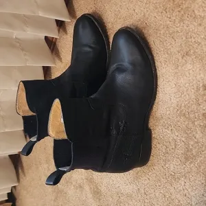 Frye Molly Gore Short Ankle Boots Black Leather W 7 1/2