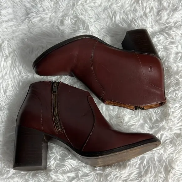 Frye Nora Brown Leather Short Ankle Heeled Zip Boots 8M