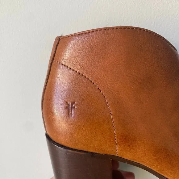 FRYE Nora Zip Short Ankle Boots Leather Women Size 7B Nutmeg Brown 79929 Western