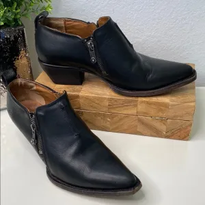 FRYE Sacha Moto Short Bootie Double Zip Black Boots Shootie Size US 7
