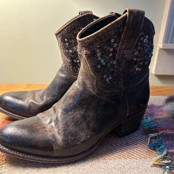 Frye short deborah studded boots, grey black, size 9