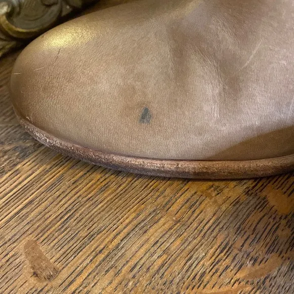 Frye Tessa Zip Antiqued Short Boots 9