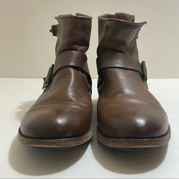 Frye Tyler Engineer Short Boots cognac leather 8.5 B