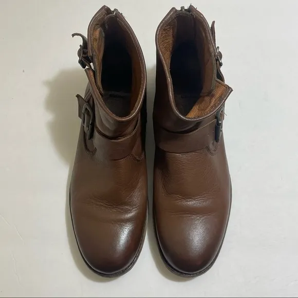 Frye Tyler Engineer Short Boots cognac leather 8.5 B