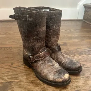 FRYE VERONICA SHORT Distressed Brown Boots Size 6.5 B
