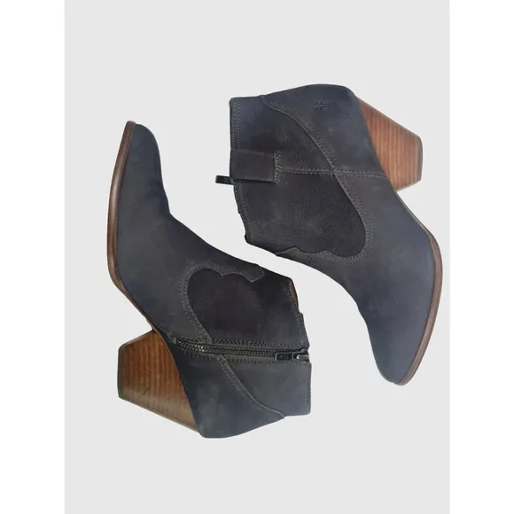 FRYE Womens Gray Nubuck Leather Western Ankle Bootie Size 9.5 US Zip