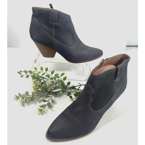 FRYE Womens Gray Nubuck Leather Western Ankle Bootie Size 9.5 US Zip