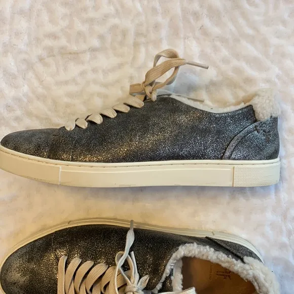 Frye Women's Ivy Shearling Low Lace Sneaker Anthracite Size 9