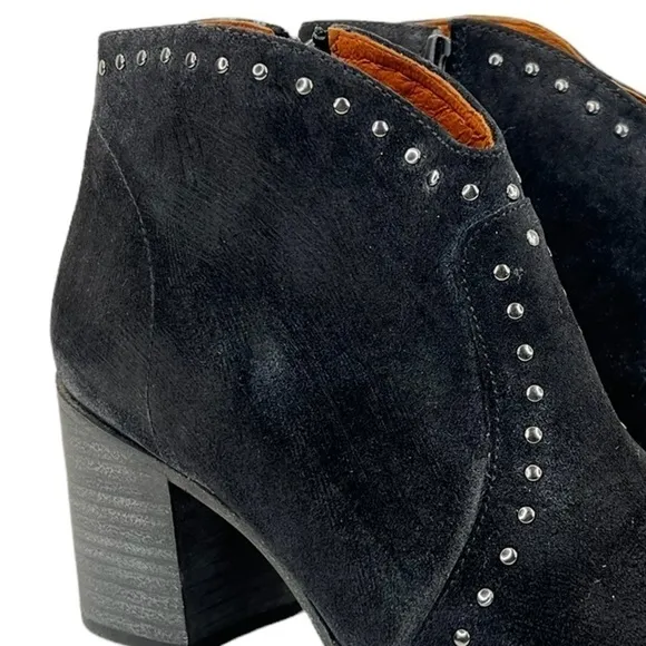 Frye Women’s Nora Stud Zip Short Booties Boots