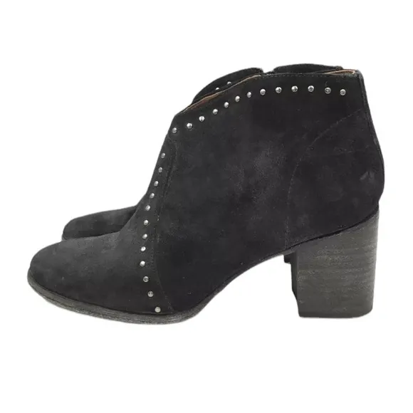 Frye Women’s Nora Stud Zip Short Booties Boots