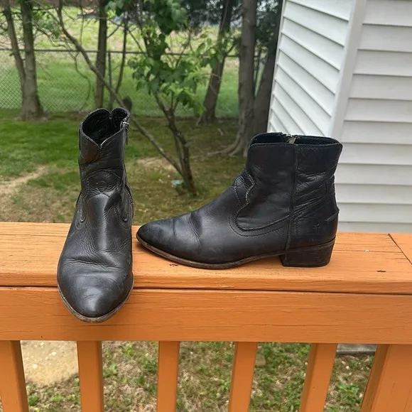 Frye Womens Ray Seam 3475883-BLK Short Leather Ankle Boots Booties Black