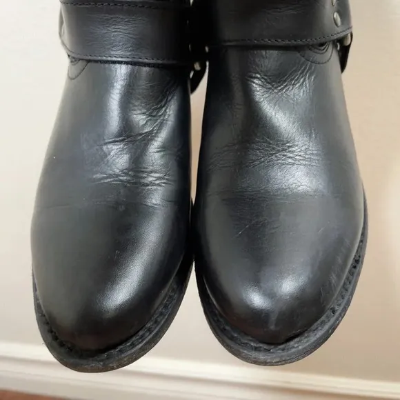FRYE | WYATT HARNESS SHORT BLACK LEATHER BOOTS
