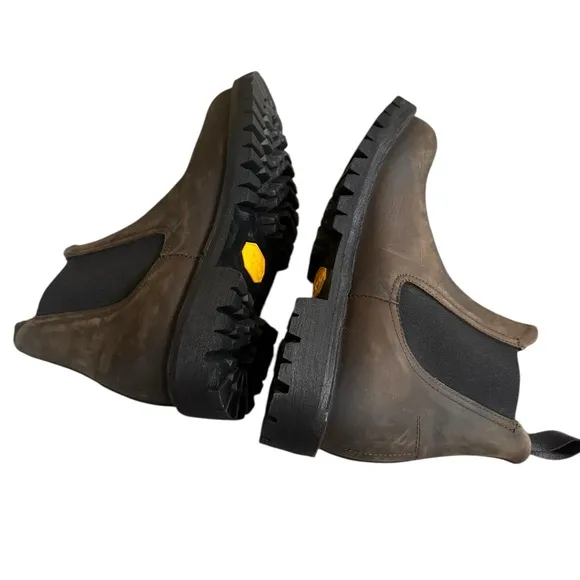 Gardenheir CALFSKIN WATERPROOF CHELSEA BOOT IN BARK 35