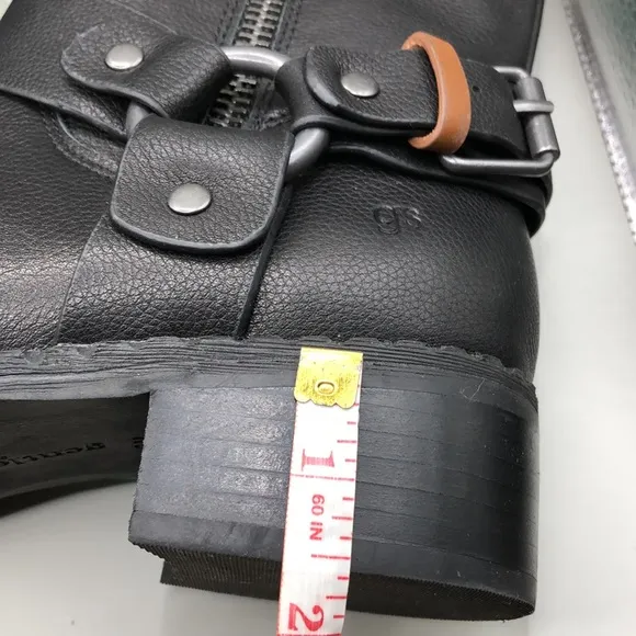 GENTLE SOULS - Barker Leather Moto Boots Buckle Straps Sz 8 by Kenneth Cole