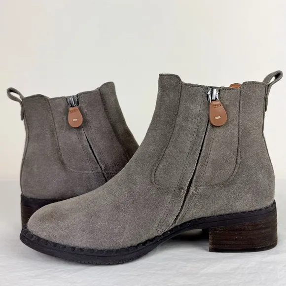 Gentle Souls Best Buckle Gray Leather Chelsea Boots