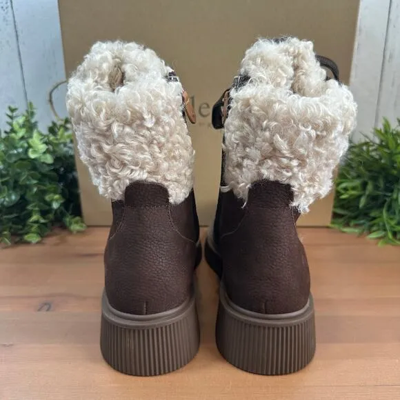 Gentle Souls by Kenneth Cole Women's Behann Alpine Lace-up Boots Size 5.5