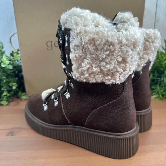 Gentle Souls by Kenneth Cole Women's Behann Alpine Lace-up Boots Size 5.5