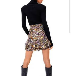 Get Notice In ZARA Purple Paisley Print Ruffle Mini Skirt