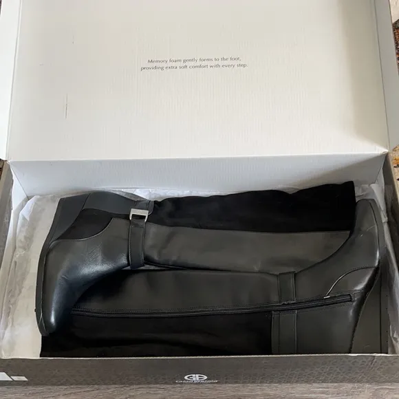 Giani Bernini Black Boots Size 5.5 M