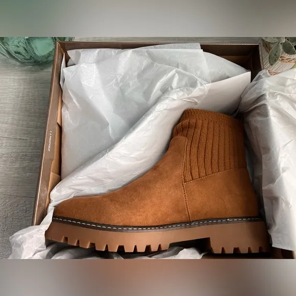 GIANI BERNINI Maxxine Pull-On Booties