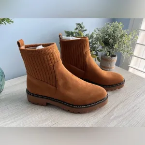 GIANI BERNINI Maxxine Pull-On Booties
