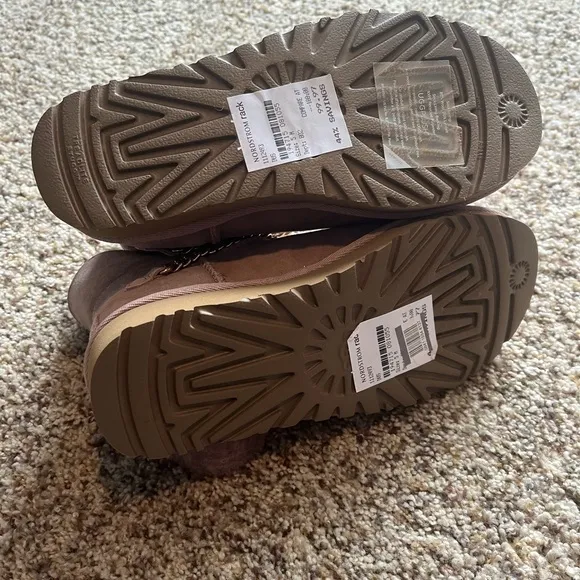 Girls UGG brand new boots size 5. Also fits women’s size 7.