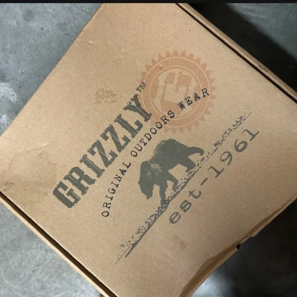 Grizzly GRANDE Black Water Resistant Winter Snow Boots Boys Size 6
