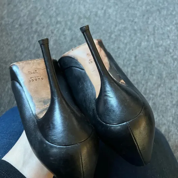 Gucci Black Pump Heels, size 37