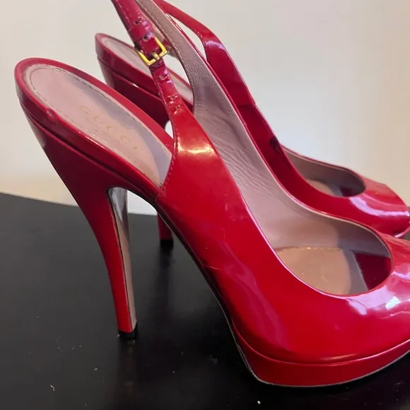 Gucci Red  Peep-Toe Women's Shoes. Size 39 sky high heels