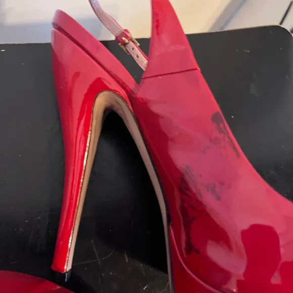 Gucci Red  Peep-Toe Women's Shoes. Size 39 sky high heels