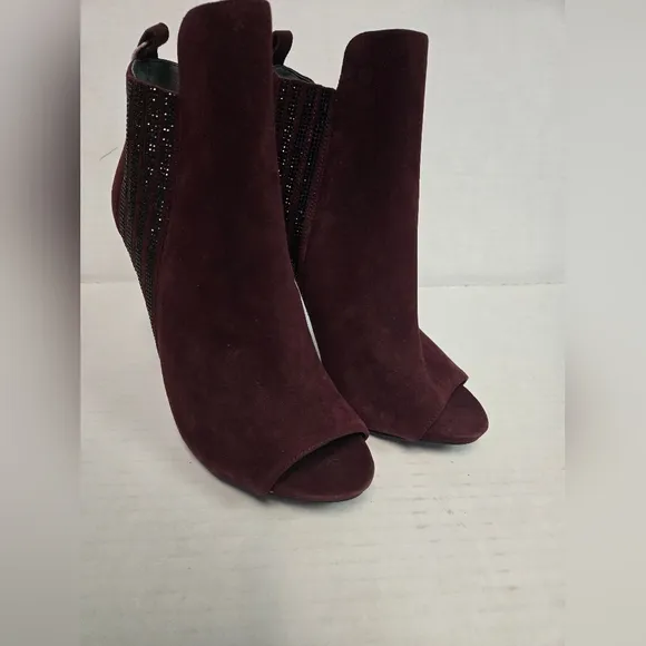 Guess Women's Abela Short Shaft Boots Woman's Heeled Booties Size 39  Peep Toe