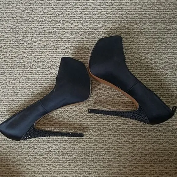 H by Halston Heels Stilettos Platforms Pumps Shoes BLACK Women's Woman's Size 6
