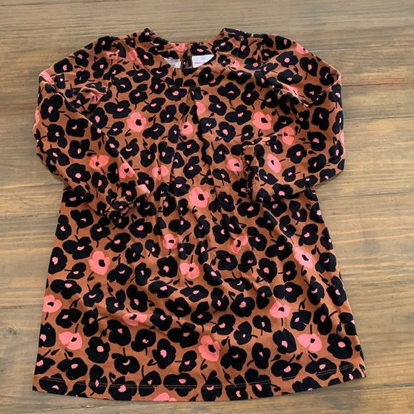 Hanna Andersson Top. Size 120.