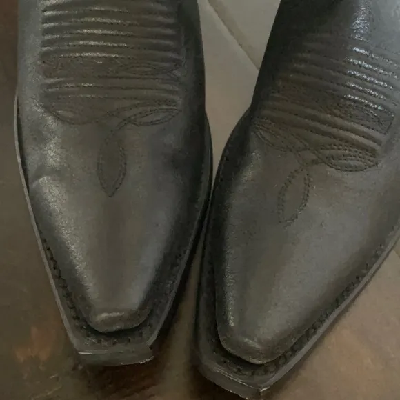 Harley Davidson Women’s Cowgirl Boots Rare find! Size 6.5 NWOT