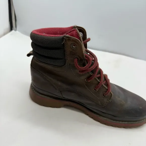 Helly Hansen Boots Mens 9 Cold Weather Leather Ankle Shoes Y2K Waterproof Work