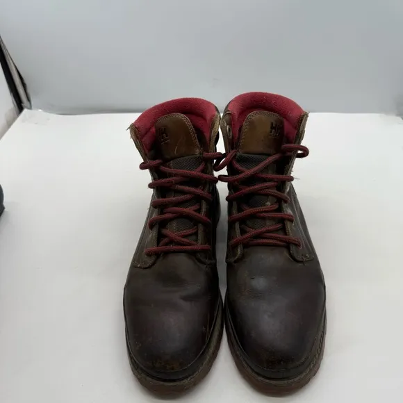 Helly Hansen Boots Mens 9 Cold Weather Leather Ankle Shoes Y2K Waterproof Work