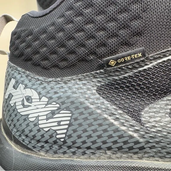 Hoka One One Men’s Sky TOA GTX Hiking Shoes Sz 12 Black Grey Waterproof EUC