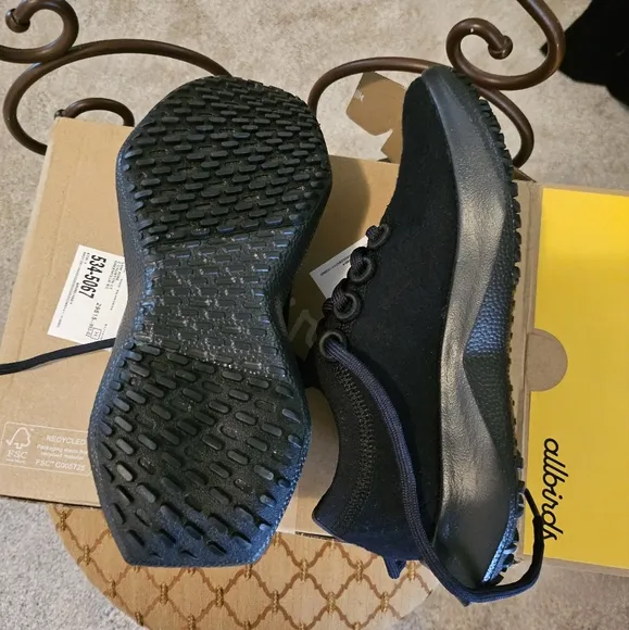 🎉HP🎉 Allbirds Black Wool Dasher Mizzle