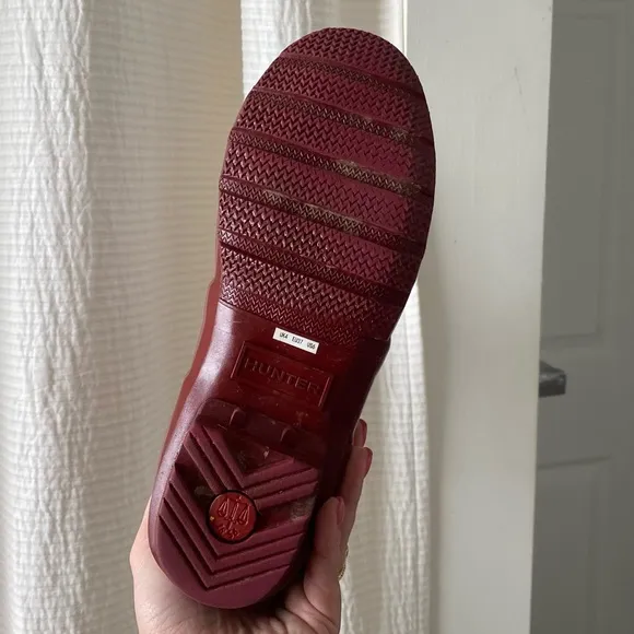 Hunter Boots Women's Original Short Gloss Rain Boots in Dark Red