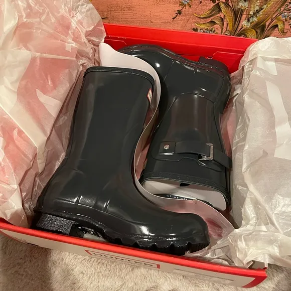 Hunter Dark Slate Original Short Gloss Boots Size 5