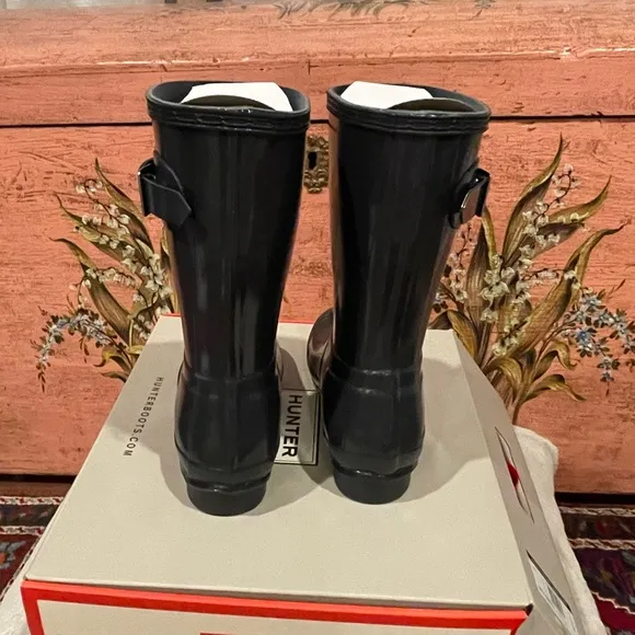 Hunter Dark Slate Original Short Gloss Boots Size 5