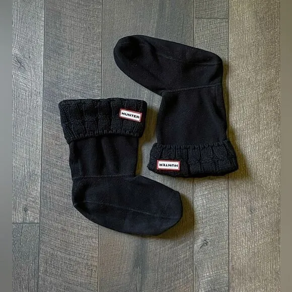 Hunter, Gloss-Black, Women’s Original Short Boot (Size 6) &amp; 2 Pair of Boot Socks