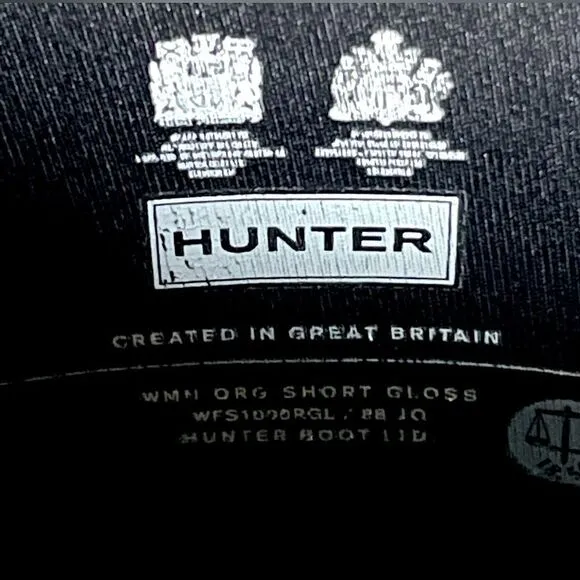 Hunter, Gloss-Black, Women’s Original Short Boot (Size 6) &amp; 2 Pair of Boot Socks