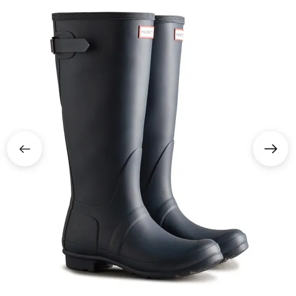 Hunter Navy Matt Tall Rain Boots Navy- wore one times, mint condition