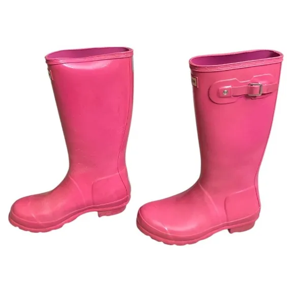 Hunter original kids tall gloss pink rain boots in size 5