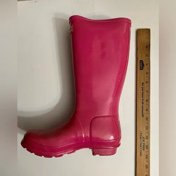Hunter original kids tall gloss pink rain boots in size 5