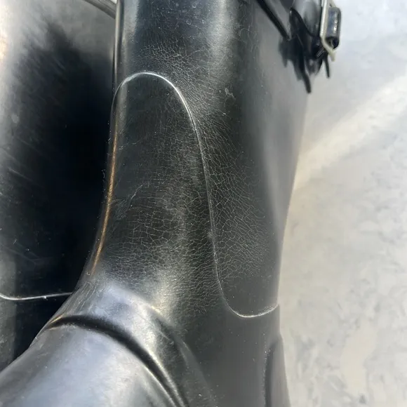 Hunter Original Short Gloss Rain Boots Black 7M/8F W23700